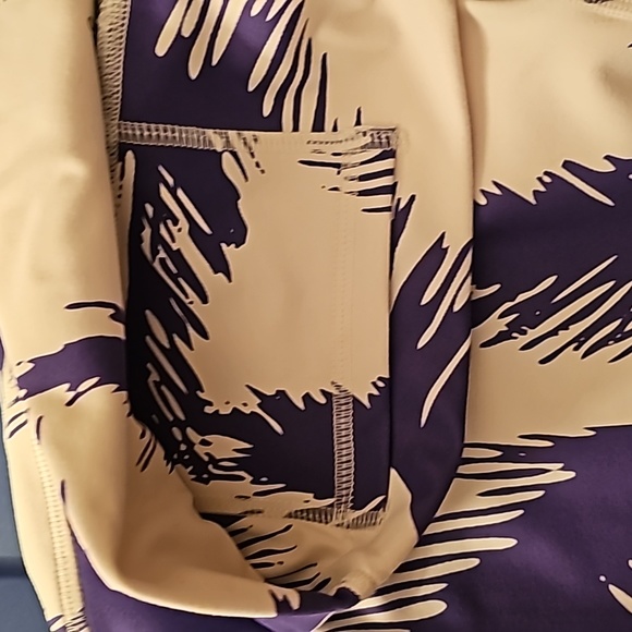 Workout pants (cropped) - Picture 2 of 2